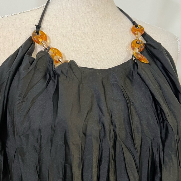 Elegant Black Halter Dress - Picture 3 of 7